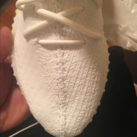 Men’s Cream Yeezy Boost V2 - Picture 5 of 5